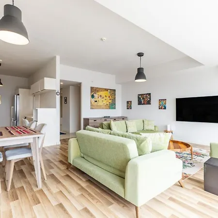 Sea View New Built Near Kartal Coast Daire İstanbul