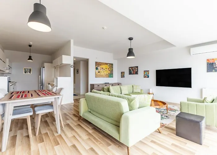 Sea View New Built Near Kartal Coast Apartment Istanbul